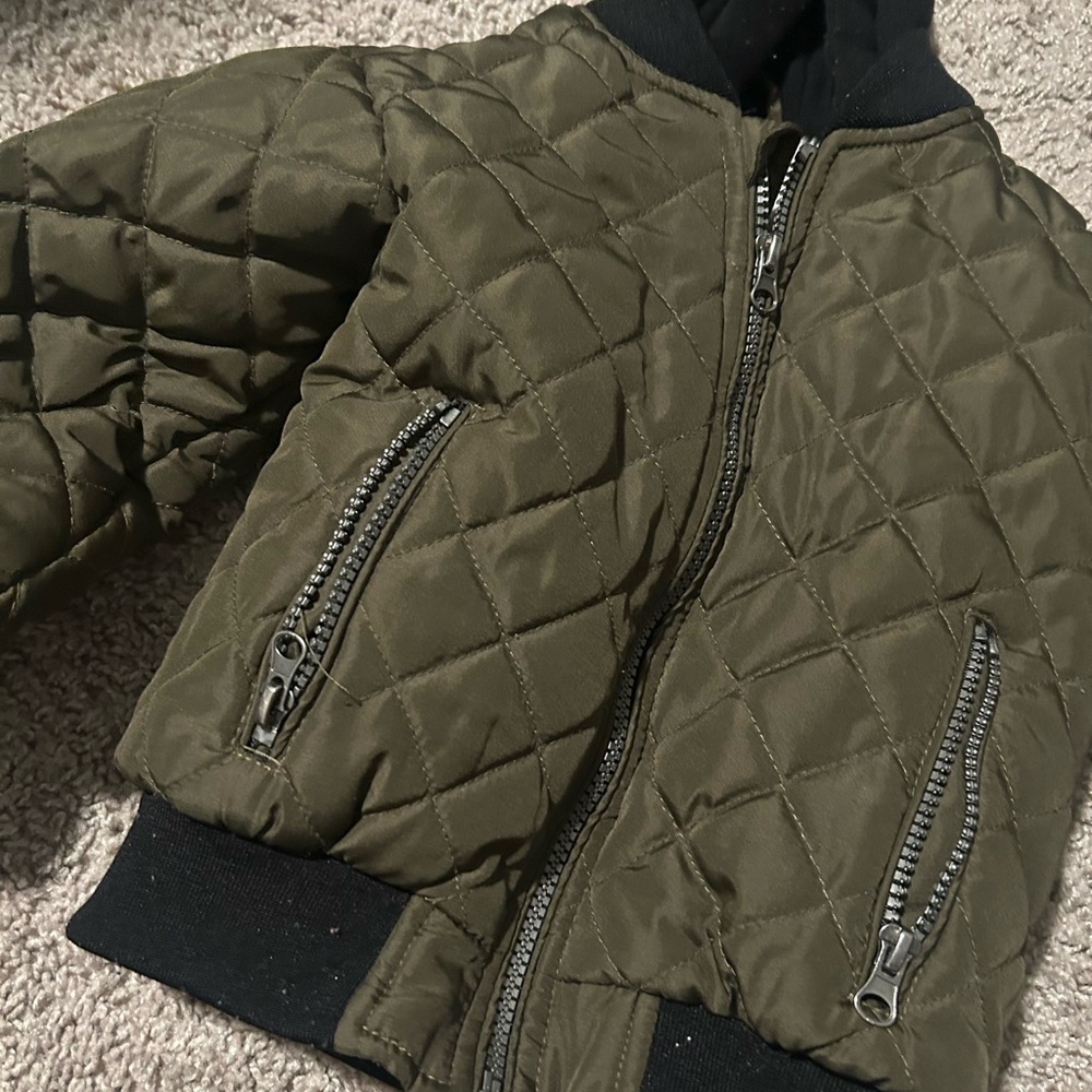 Quilted Olive Green Bomber Jacket with Black Hood- 3T - Picture 2 of 6